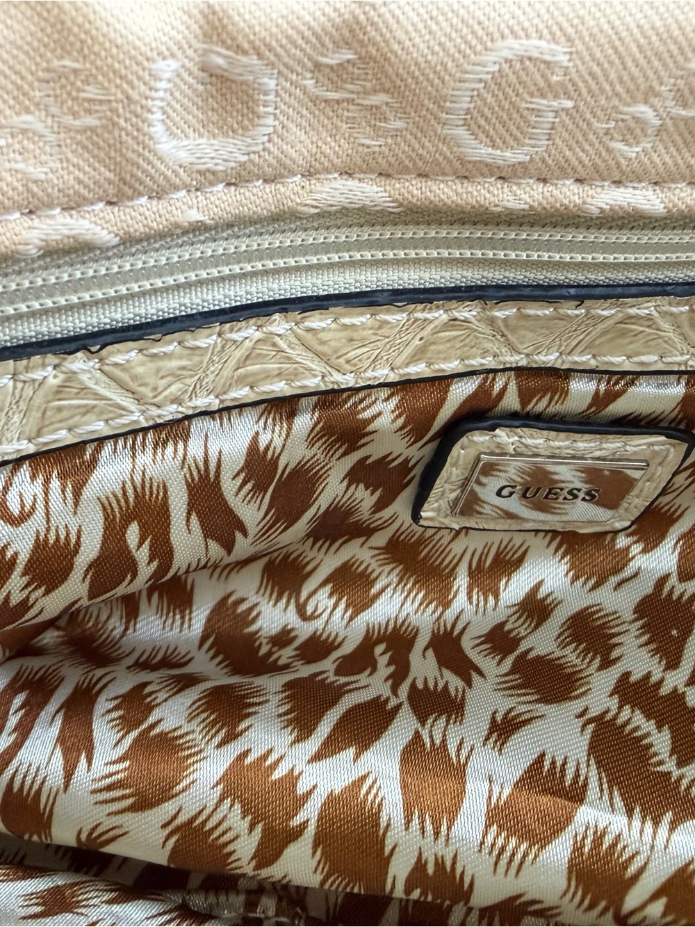GUESS Cream Studded Logo Shoulder Bag #Y2K - Picture 7 of 8